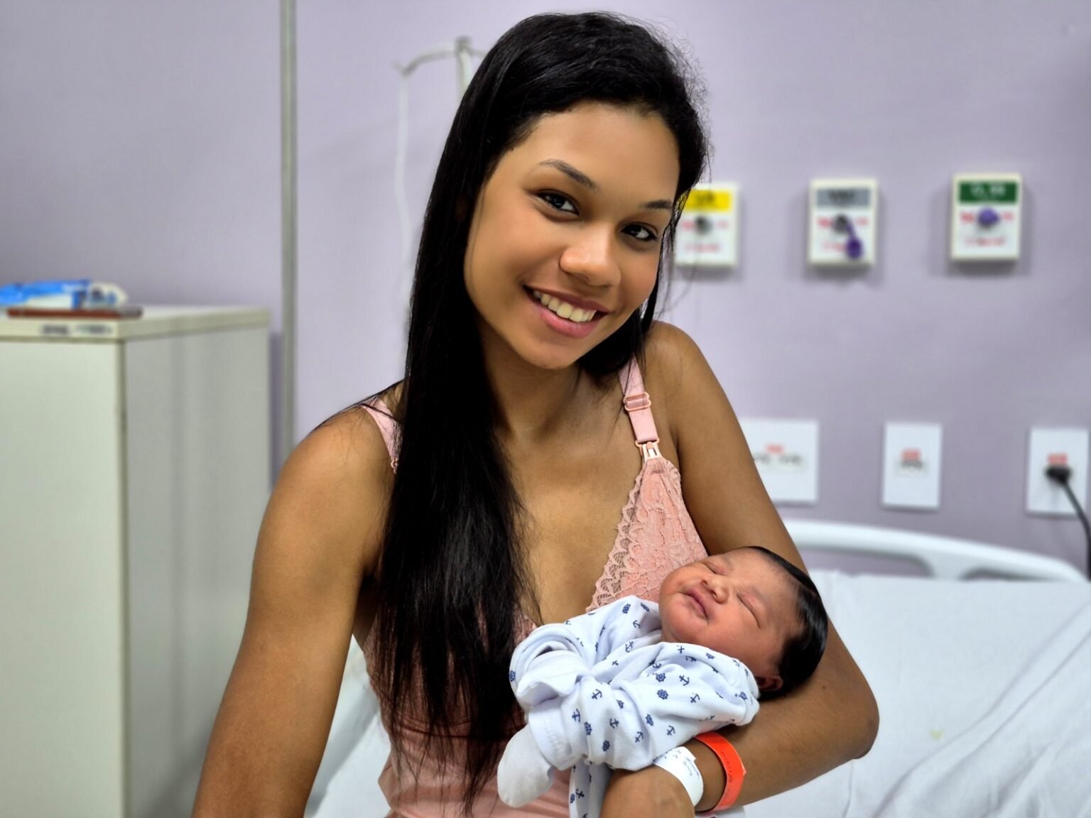 Materno-Infantil de Ilhéus registra 37 partos no final de semana prolongado.