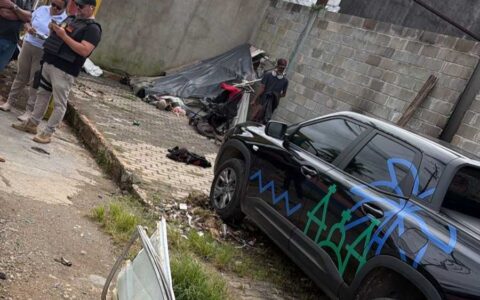 Ação conjunta da Prefeitura de Ilhéus atende homem em situação de rua na Barra.