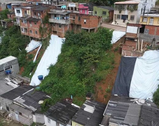 Ilhéus conquista aprovação para obras em 14 encostas do município.