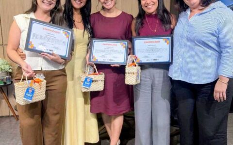 Programa Melhor em Casa de Ilhéus é destaque estadual em encontro de Atenção Domiciliar em Salvador.