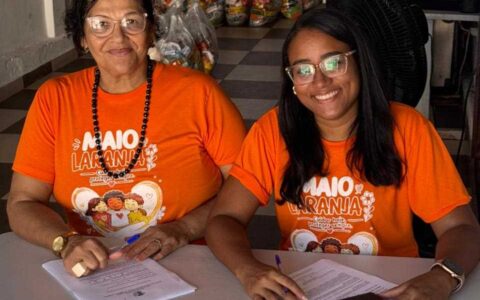Prefeitura de Ilhéus mantém entrega de cestas básicas para famílias do antigo aterro de Itariri.