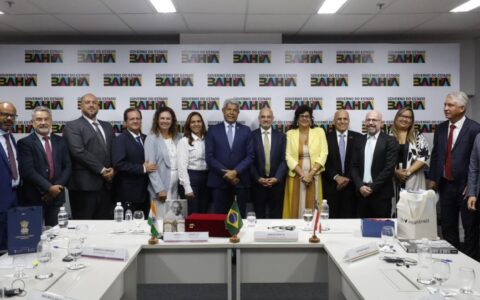 Bahia fortalece relações com a Índia em busca de investimentos e desenvolvimento econômico.