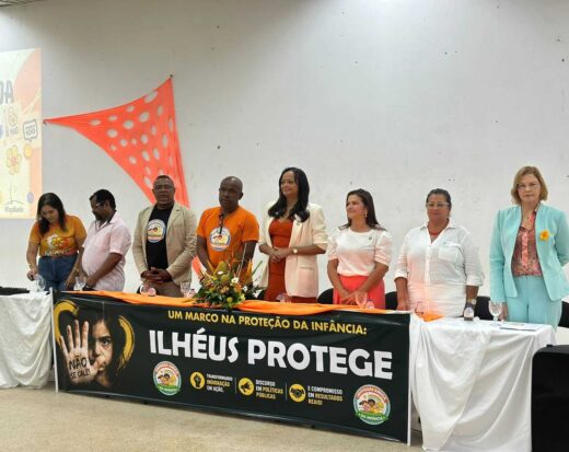 Ilhéus encerra campanha Maio Laranja com seminário sobre proteção de crianças e adolescentes.