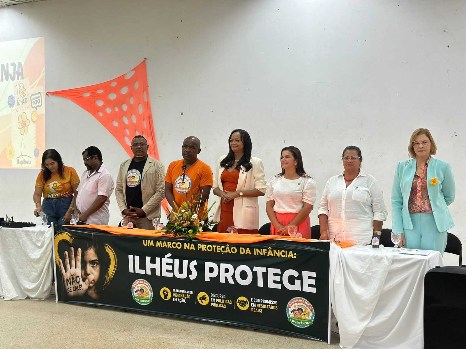 Ilhéus encerra campanha Maio Laranja com seminário sobre proteção de crianças e adolescentes.