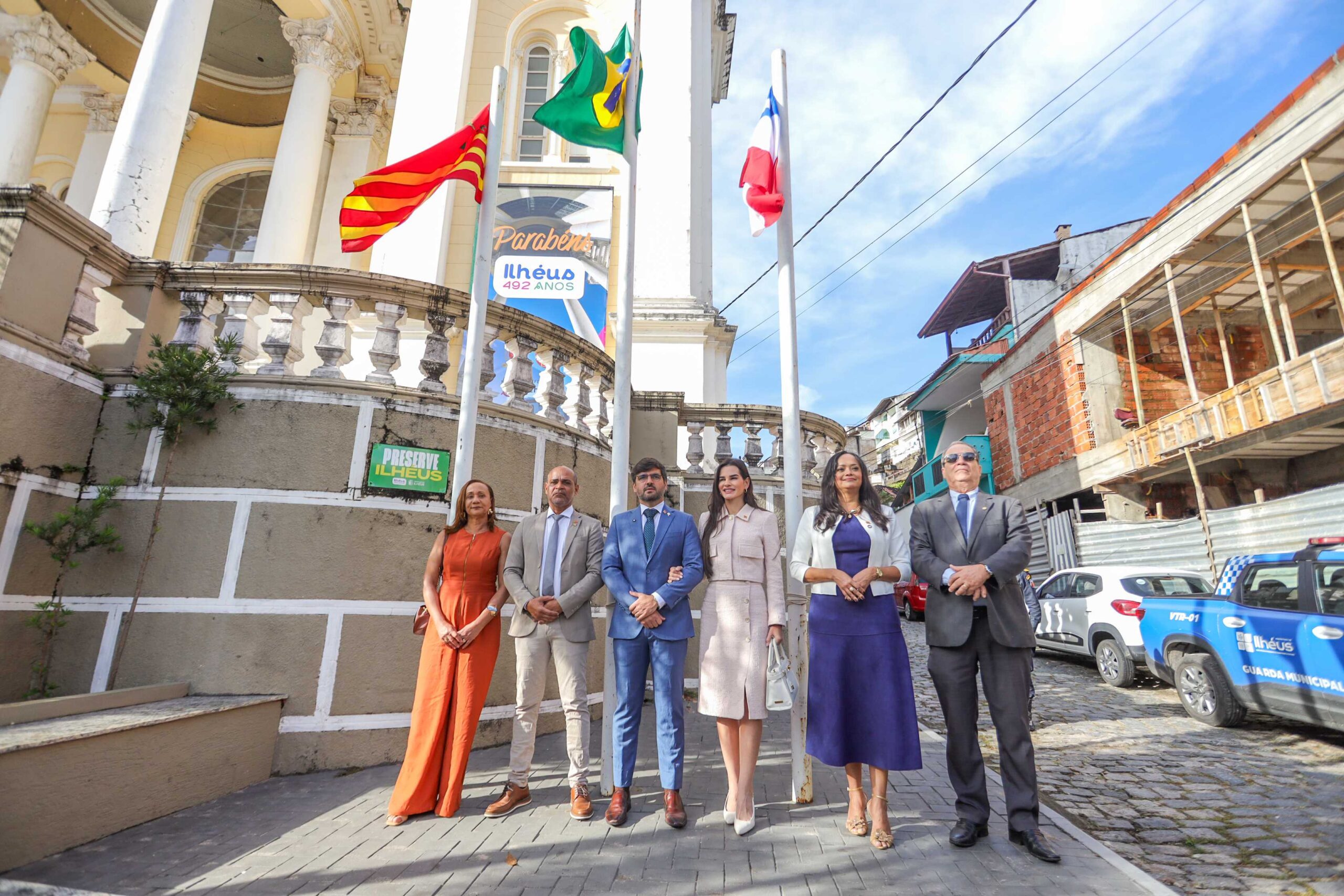 Ilhéus inicia comemorações pelos 492 anos com celebração religiosa e ato cívico.