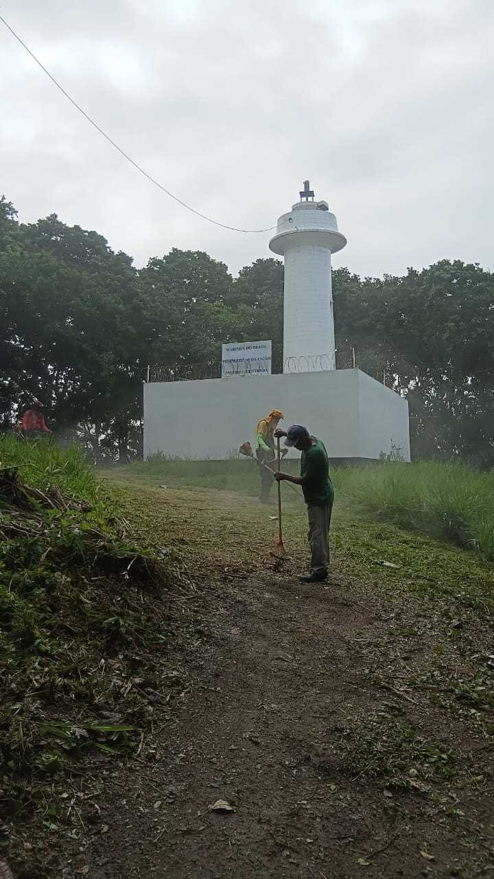 Prefeitura executa serviços de manutenção no Morro do Pernambuco e entorno da Maramata.