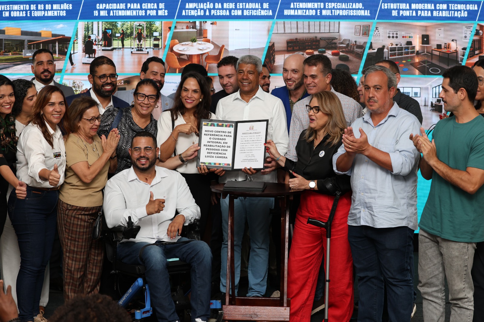 Bahia amplia rede de reabilitação com novo centro para pessoas com deficiência em Salvador.