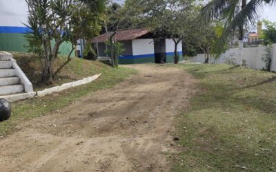Roçagem e capinagem reforçam cuidados com a Unidade de Vigilância de Zoonoses de Ilhéus.
