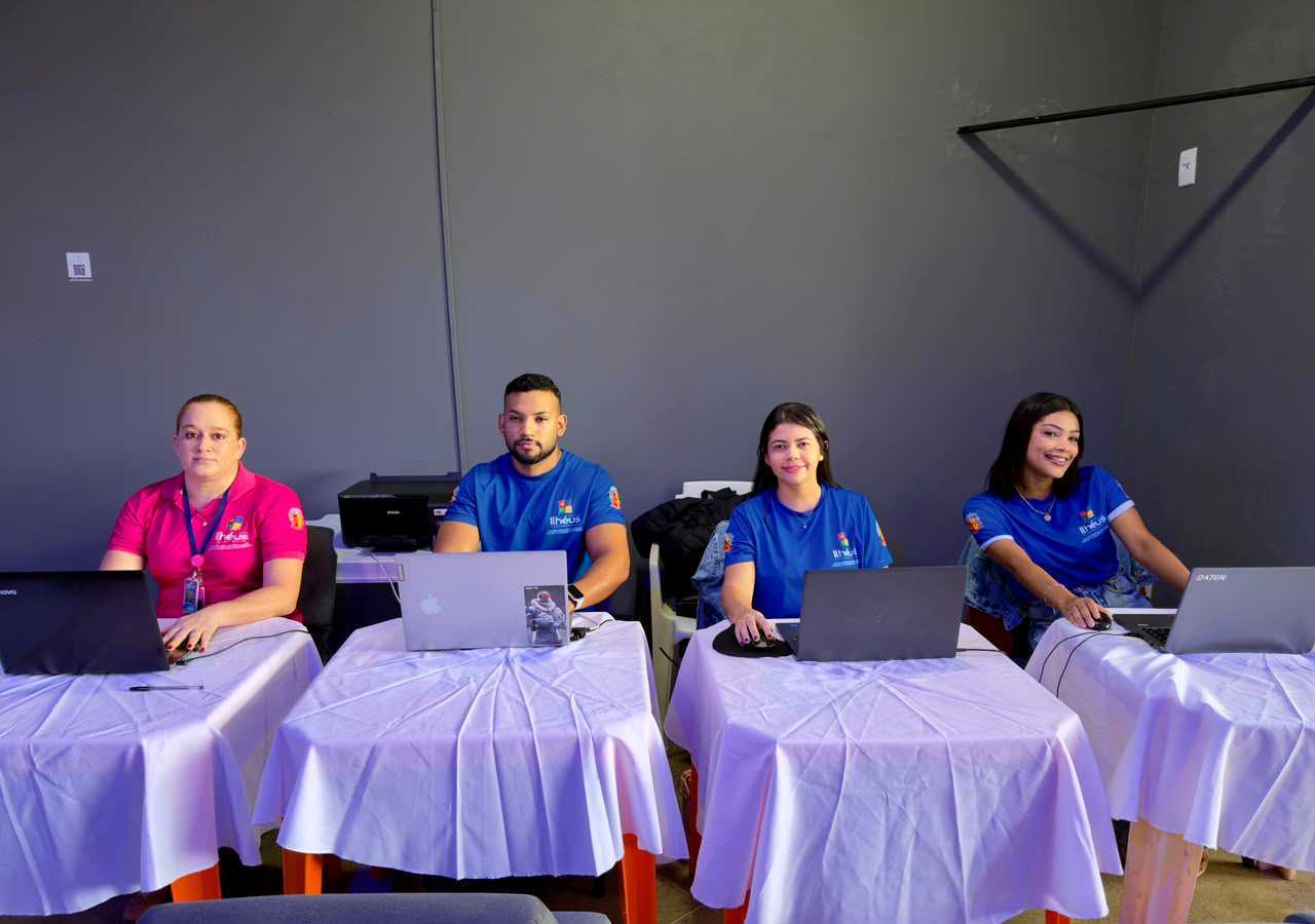 Mutirão amplia acesso da população a serviços de cidadania, assistência social e saúde em Ilhéus.