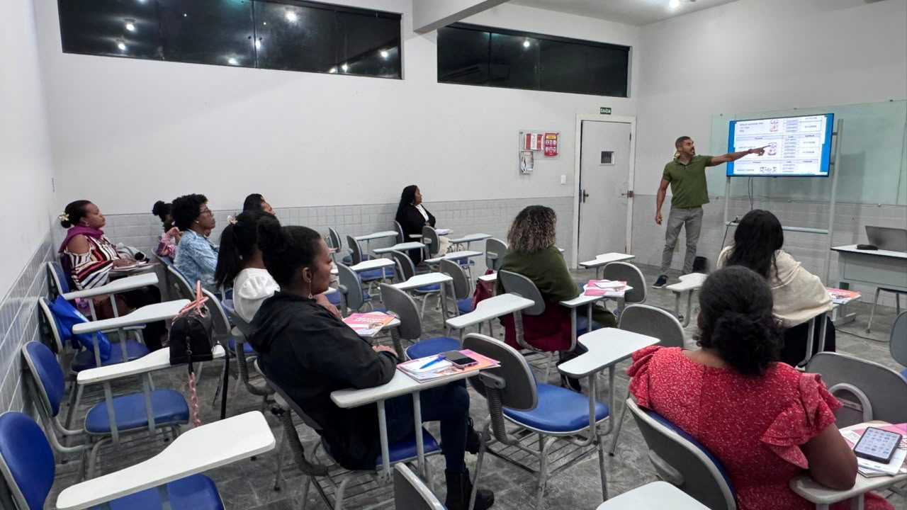 Prefeitura promove capacitação profissional para mulheres.