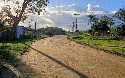 Prefeitura realiza patrolamento e encascalhamento em acesso ao Jóia do Atlântico.