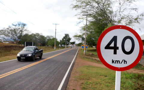 Veículos com placas de finais 9 e 0 têm  desconto de 8% no IPVA.