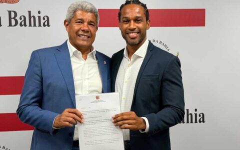 Vereador Maurício Galvão volta a cobrar ao governador a requalificação das praças do Pontal e Nova Brasília.