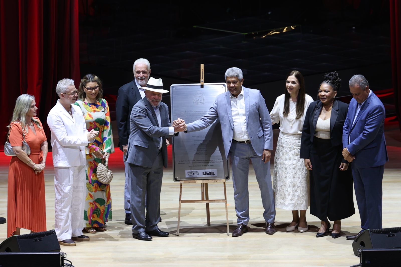 Teatro Castro Alves é reaberto após modernização e reforça a Bahia como referência nacional da cultura.