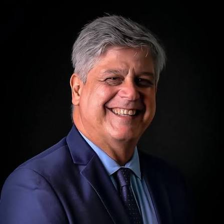 Ilheense Marcos Flávio é nomeado por Lula para o TRT-5 e fortalece representatividade da advocacia baiana.