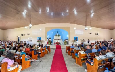 Missa reúne fiéis em homenagem a Nossa Senhora das Vitórias, padroeira de Ilhéus.