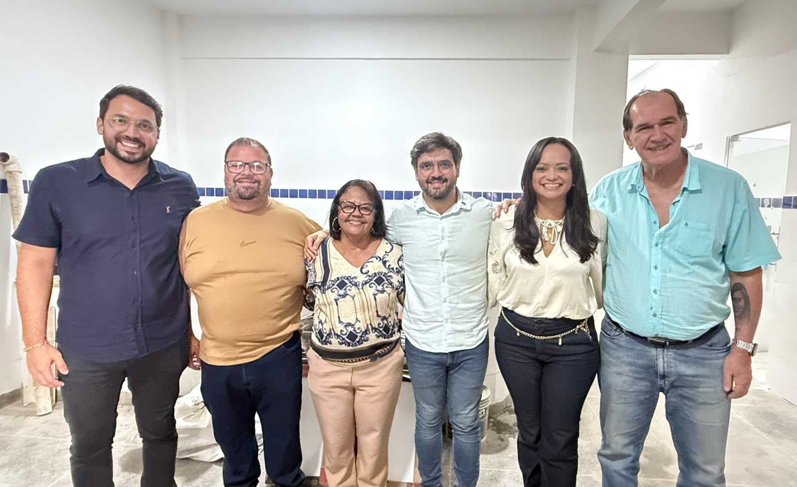 Prefeito Valderico Junior vistoria UBS Euler Ázaro e área da futura UBS Tipo IV.