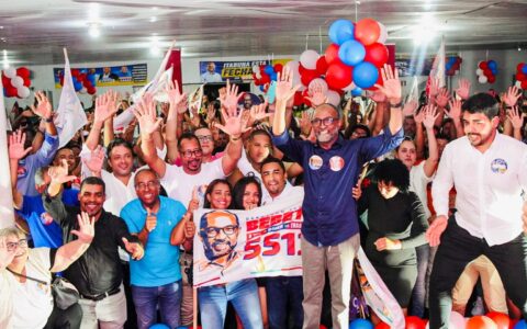 Bebeto mostra força política e reúne multidão de apoiadores e lideranças em Itabuna.