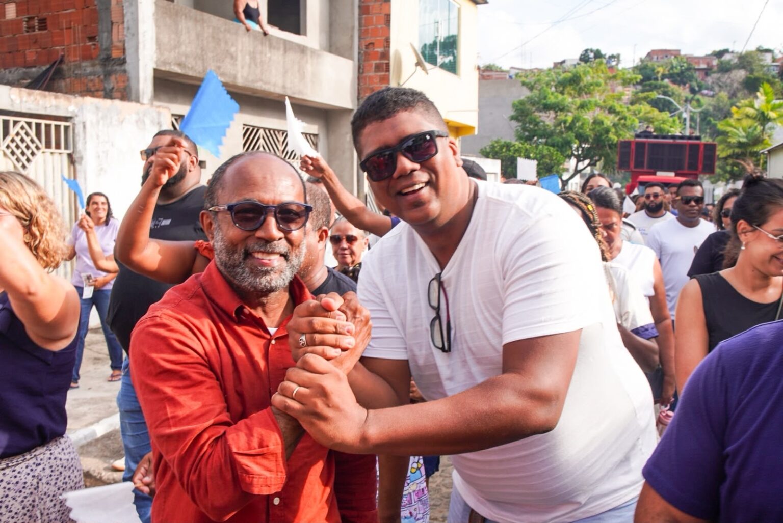 Bebeto Galvão reforça presença em Ilhéus durante festa de Nossa Senhora das Vitórias.