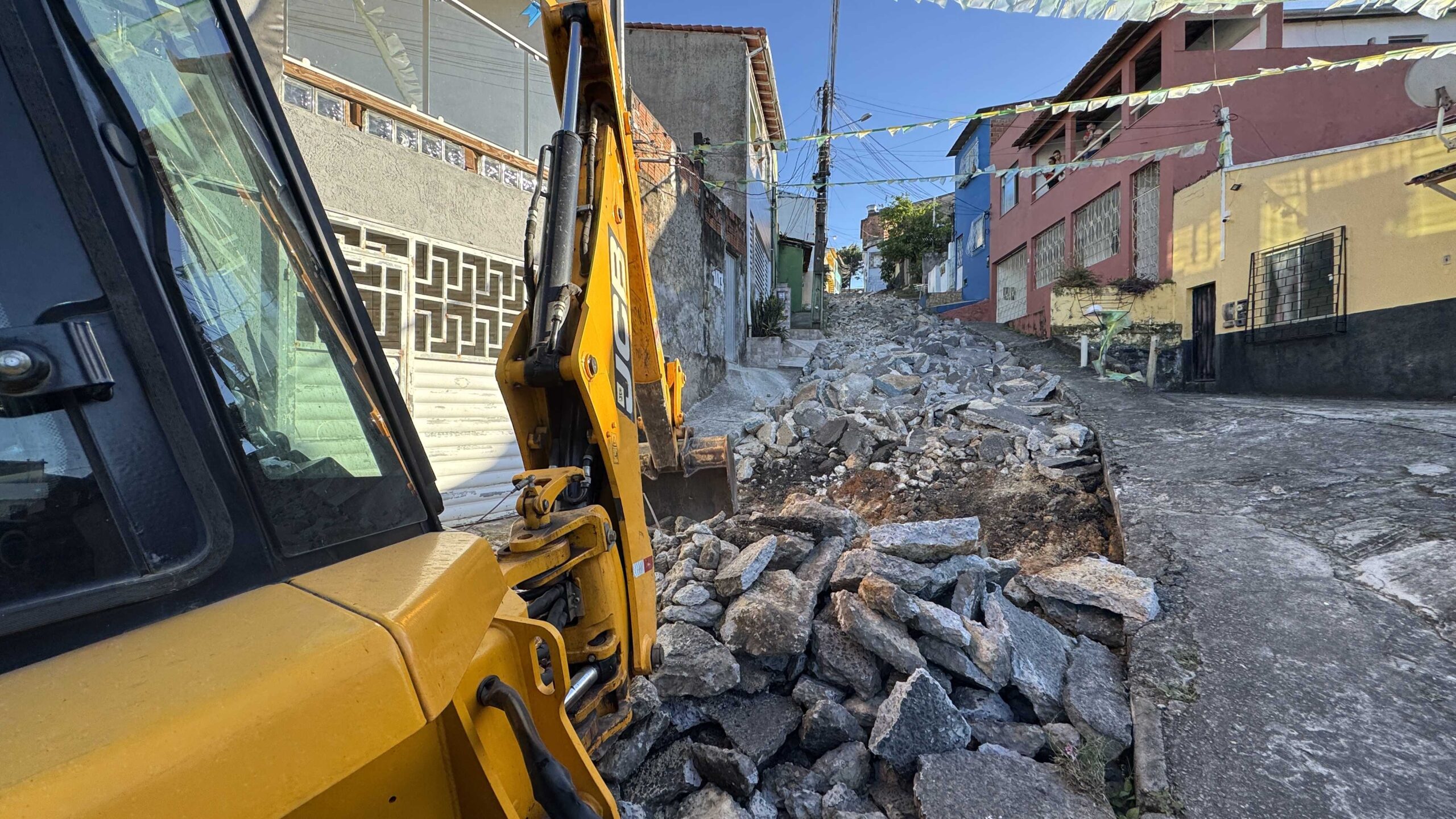 Prefeitura de Ilhéus inicia requalificação da Rua da Aliança.