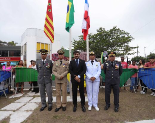 Ilhéus realiza Desfile Cívico de 7 de Setembro na Avenida Soares Lopes.