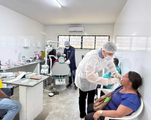 Prefeitura de Ilhéus entrega mais 120 próteses dentárias à população.
