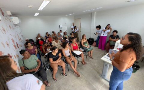 CRAS Banco da Vitória inicia oficinas para discutir identidade e projeto de vida.