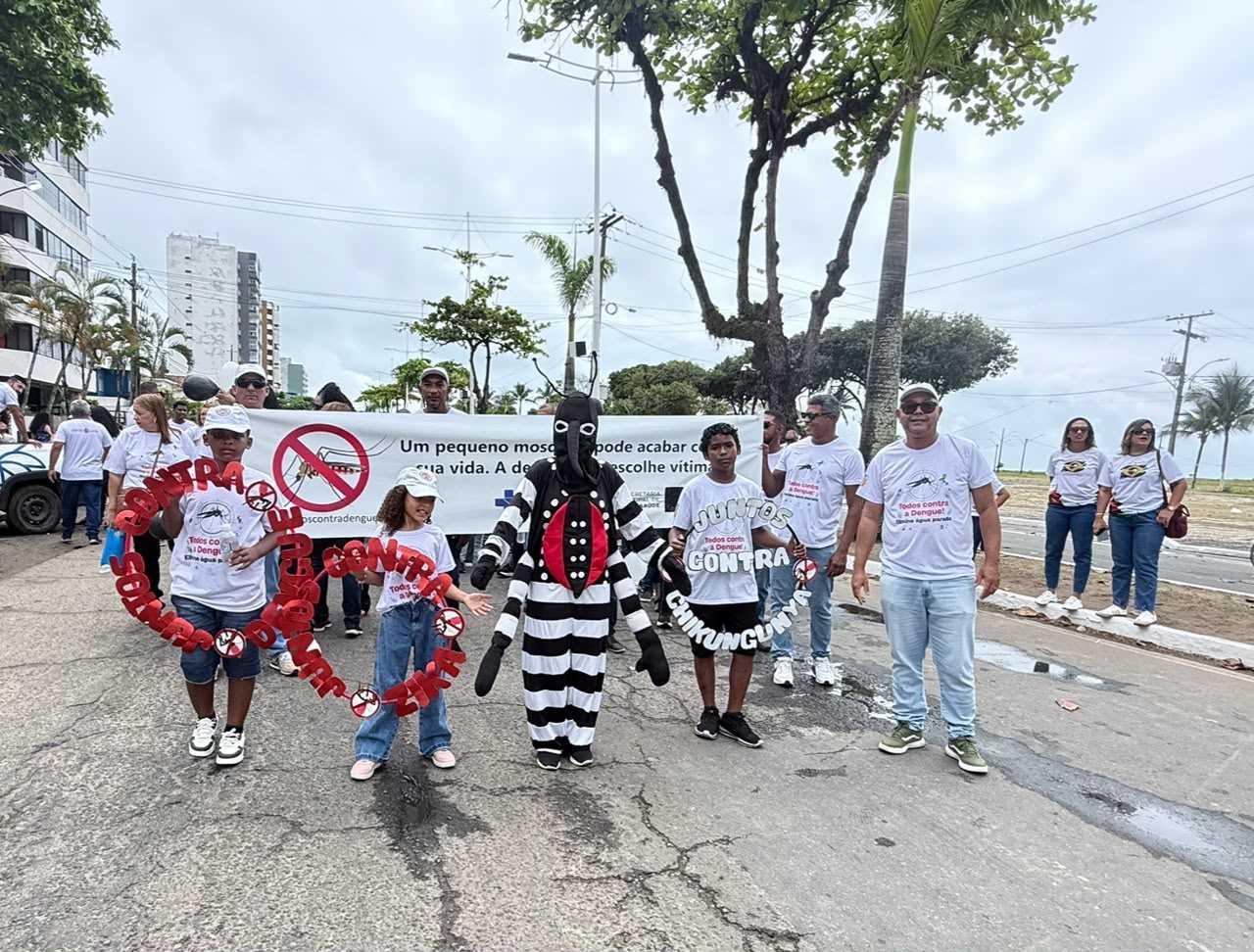 Saúde de Ilhéus marca presença no desfile cívico de 7 de Setembro.