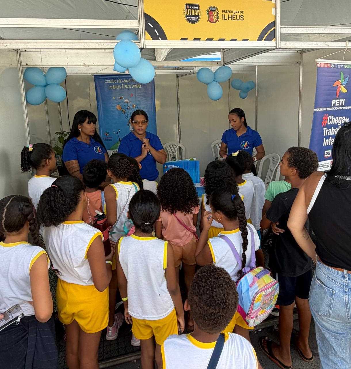 PETI participa de atividade promovida pela Sutram com palestra sobre prevenção ao trabalho infantil.
