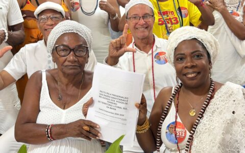 Povos de terreiro de Ilhéus apresentam pautas e Bebeto assume compromisso com participação no mandato.