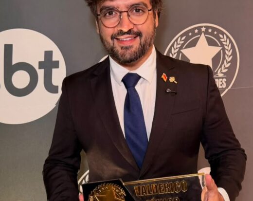 Valderico Junior recebe Prêmio Personalidades da TV Aratu por trabalho à frente de Ilhéus.