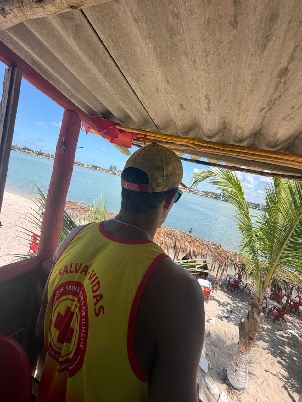 Praia do Cristo recebe ação integrada de preparação para o verão.