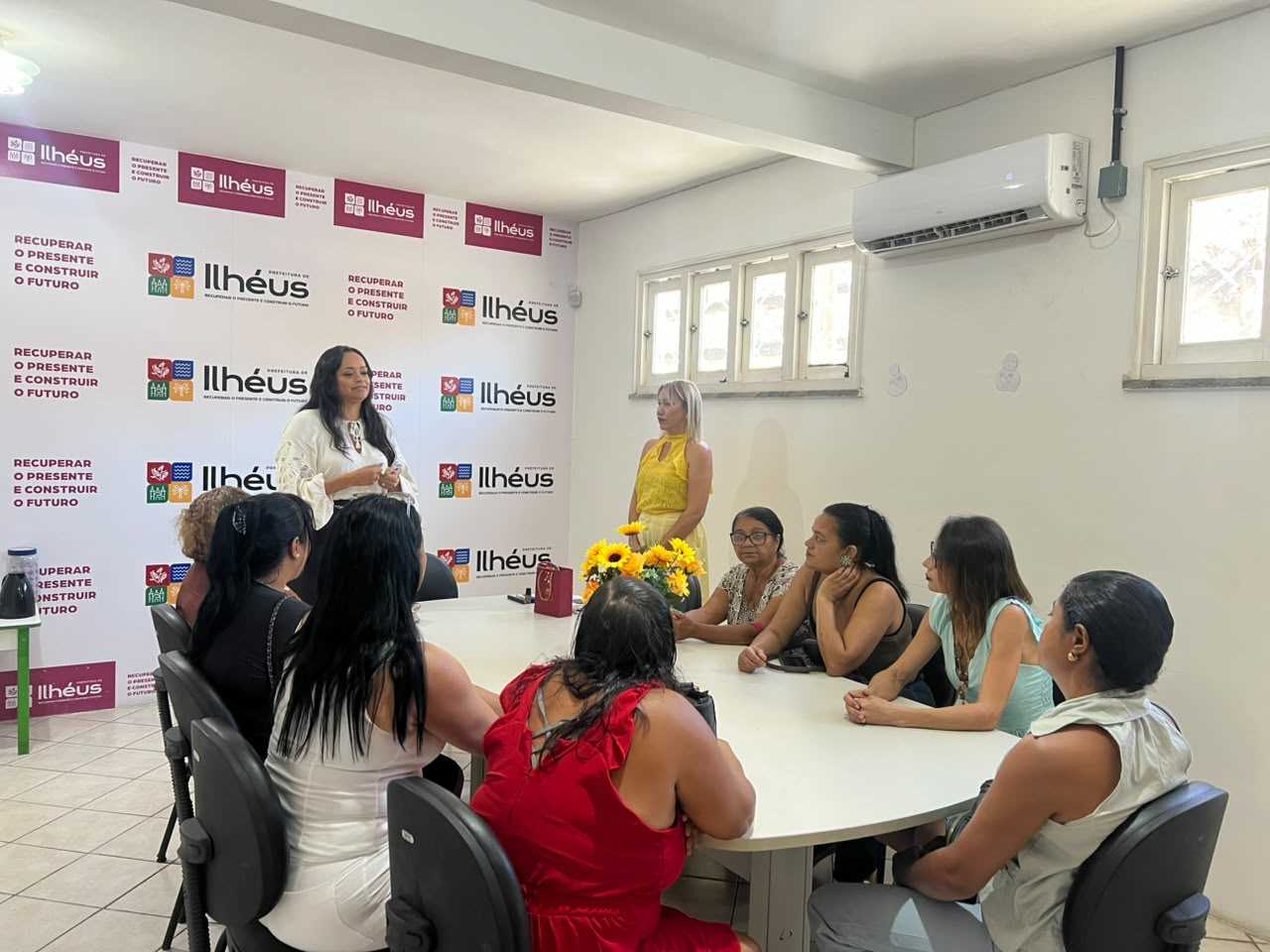 Secretaria de Políticas para as Mulheres promove ações de acolhimento e fortalecimento da autonomia.