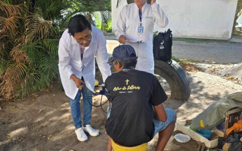 Consultório na Rua realiza atendimentos a pessoas em situação de vulnerabilidade na Zona Sul.
