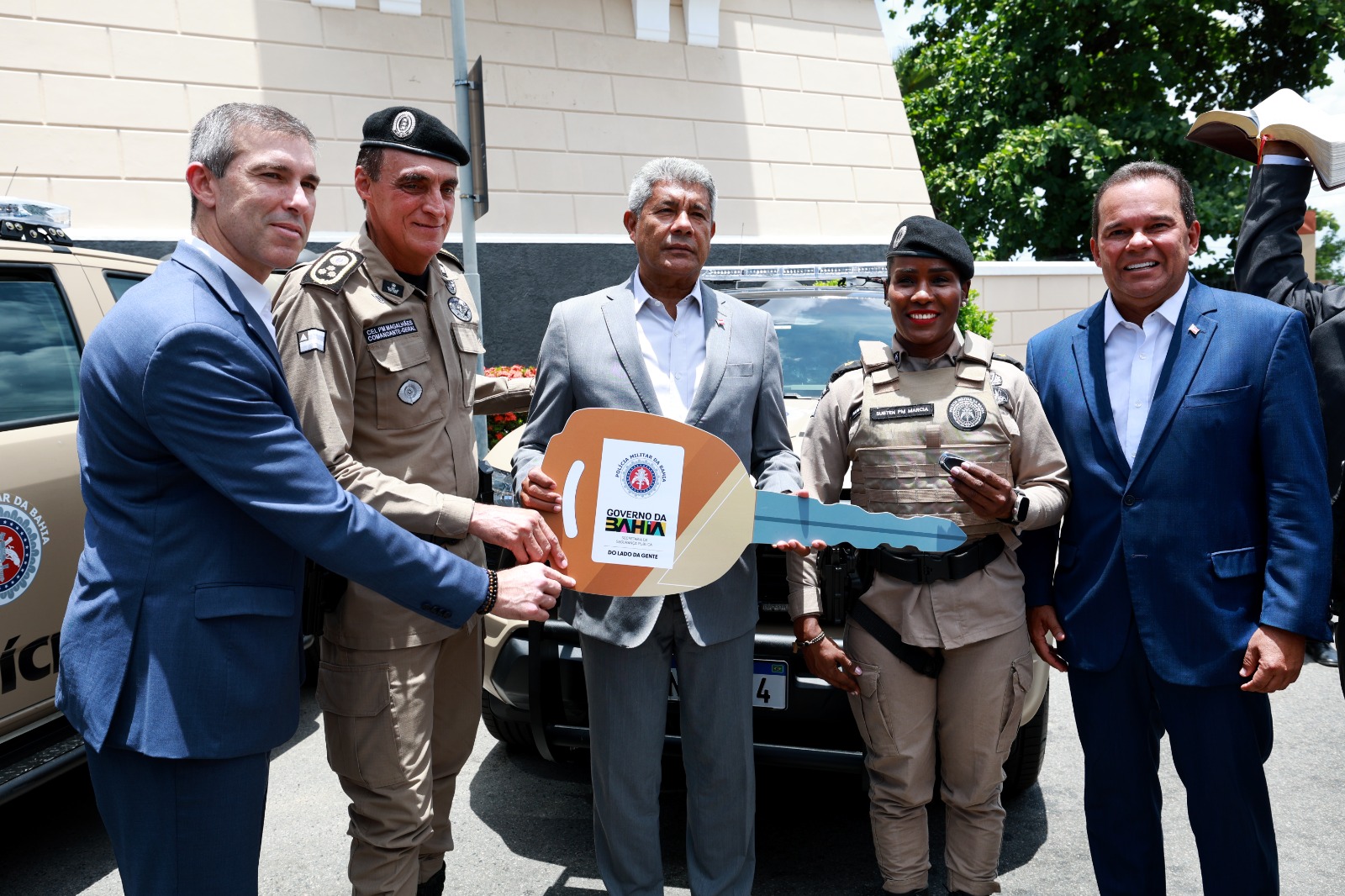 Segurança fortalecida: governador entrega 48 novas viaturas à Polícia Militar e amplia proteção às mulheres.