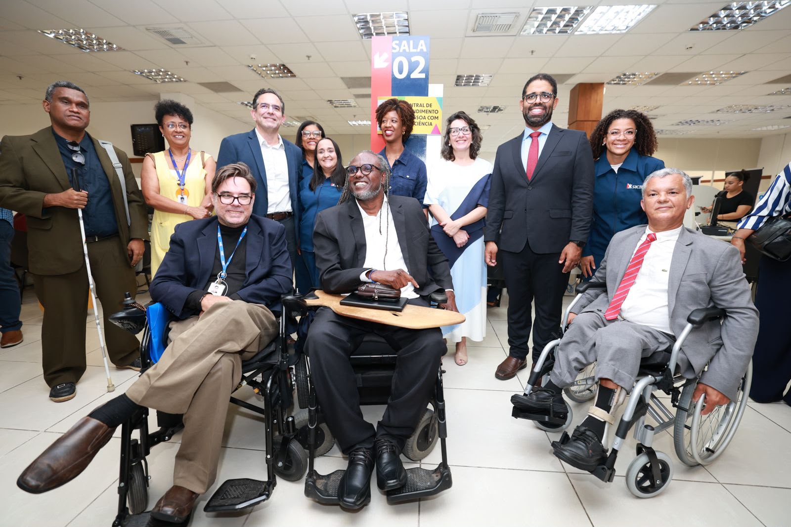 Comitiva do Ministério dos Direitos Humanos visita Central de Atendimento à Pessoa com Deficiência na Bahia.
