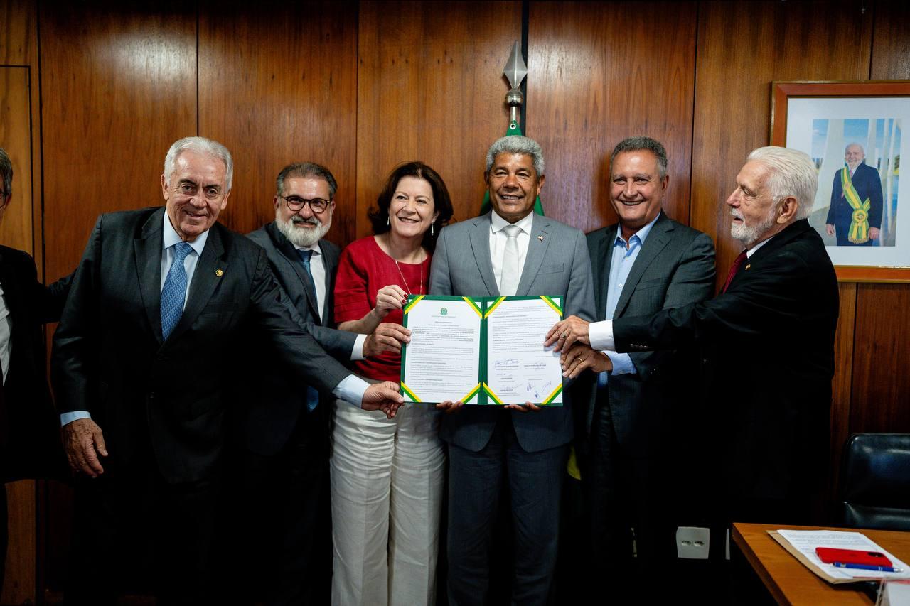 Em agenda com Jerônimo Rodrigues, Governo Federal formaliza destinação de R$ 3 bilhões para a Ponte Salvador–Itaparica.