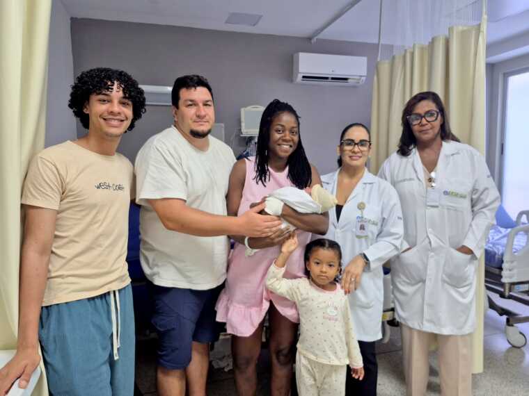 Materno-Infantil de Ilhéus promove acolhimento sem fronteira e realiza parto em americana sem domínio da língua portuguesa.