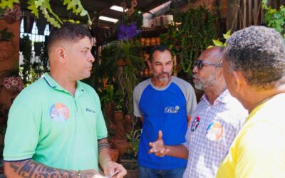 Bebeto faz corpo a corpo no Nelson Costa e intensifica presença nos bairros de Ilhéus.