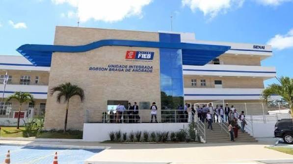 Escola SESI oferece 295 bolsas integrais para o Ensino Médio em 2027.